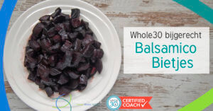 een bord vol donkere bietjes